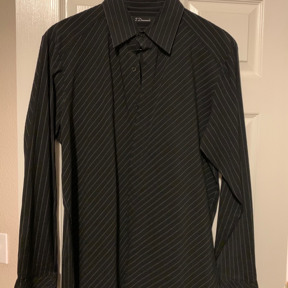 7 Diamonds button down